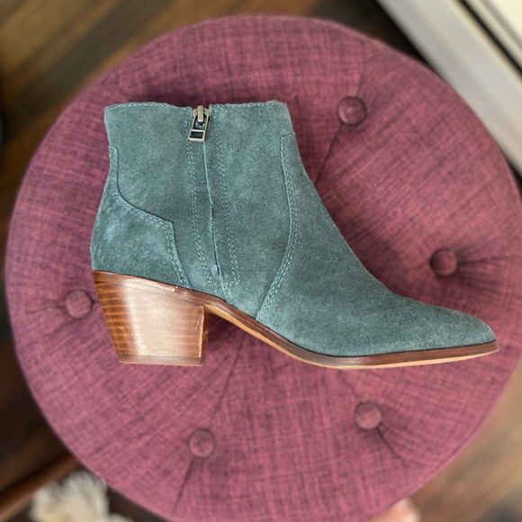 *Like NEW* Madewell The Western Boot in Suede in Midnight Spruce, Size 8.5 (8H) - Picture 13 of 16